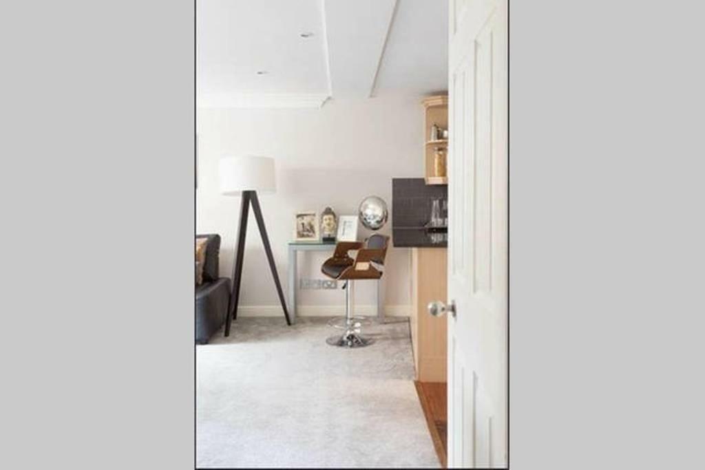 Heart Of Mayfair - Stunning Apartment ลอนดอน ภายนอก รูปภาพ